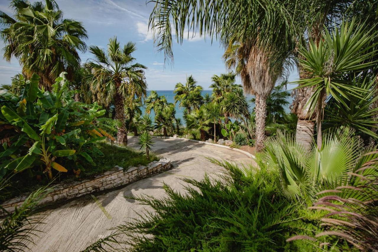 Orraon Lux Aparts K Appartement Preveza Buitenkant foto
